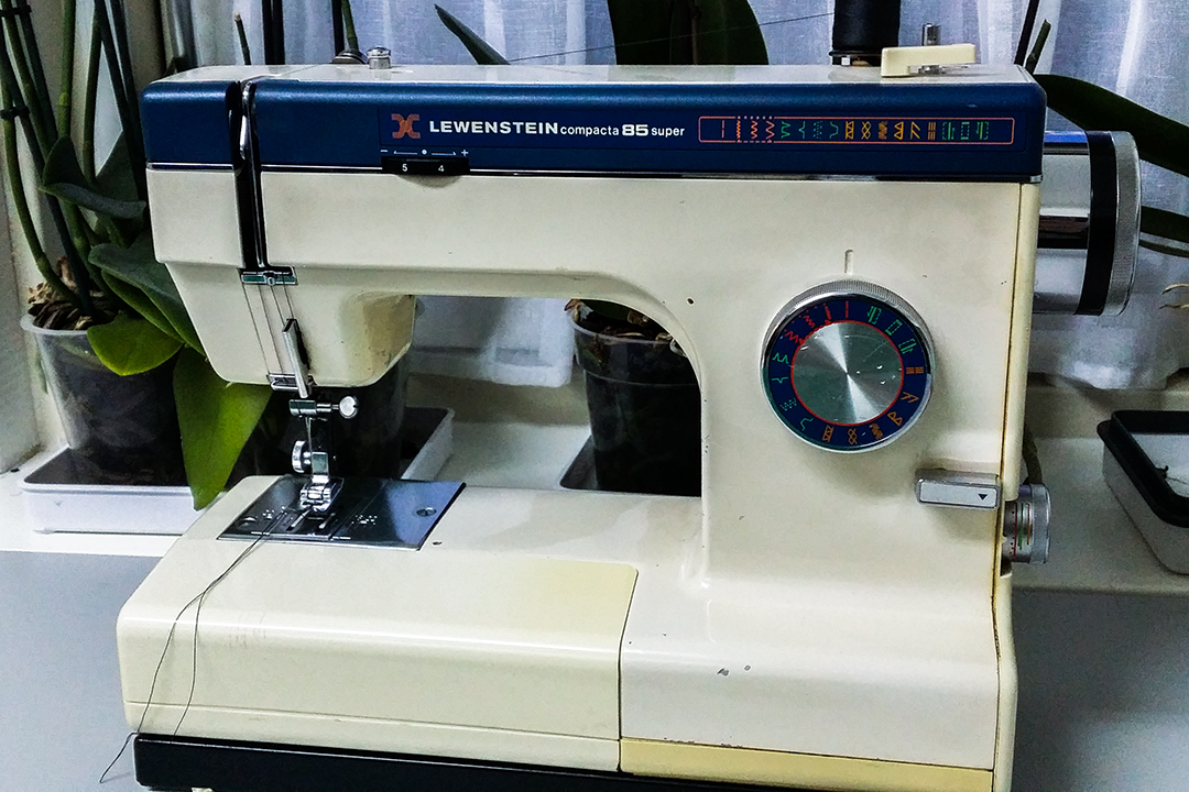 analog sewing machine