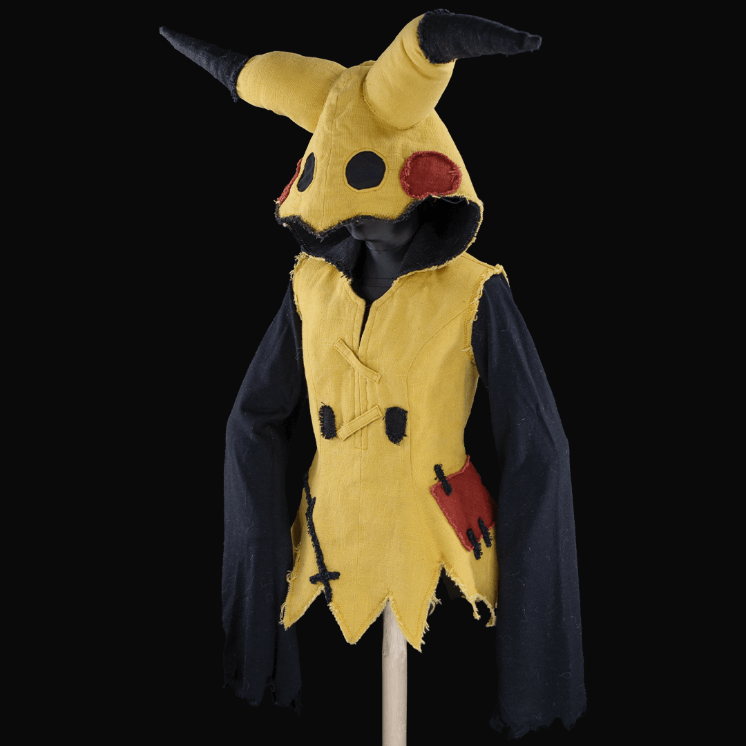 mimikyu-posed
